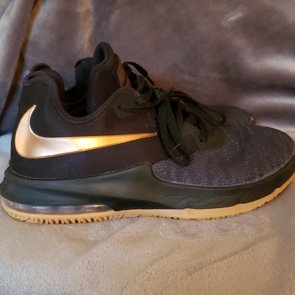 🎉HP🎉Like new! Nike Air Max, size 7.5